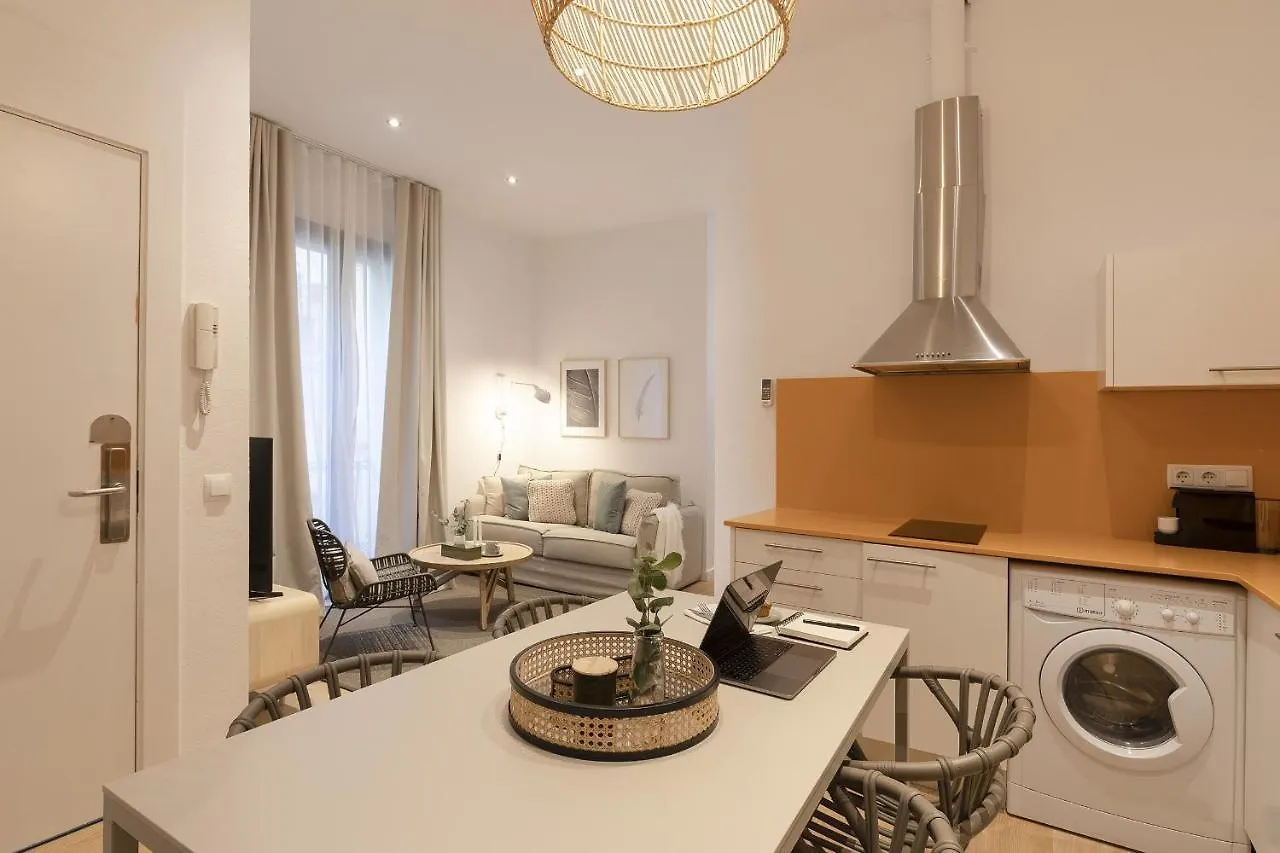 Aspasios Verdi Apartments Барселона 0*,  Испания