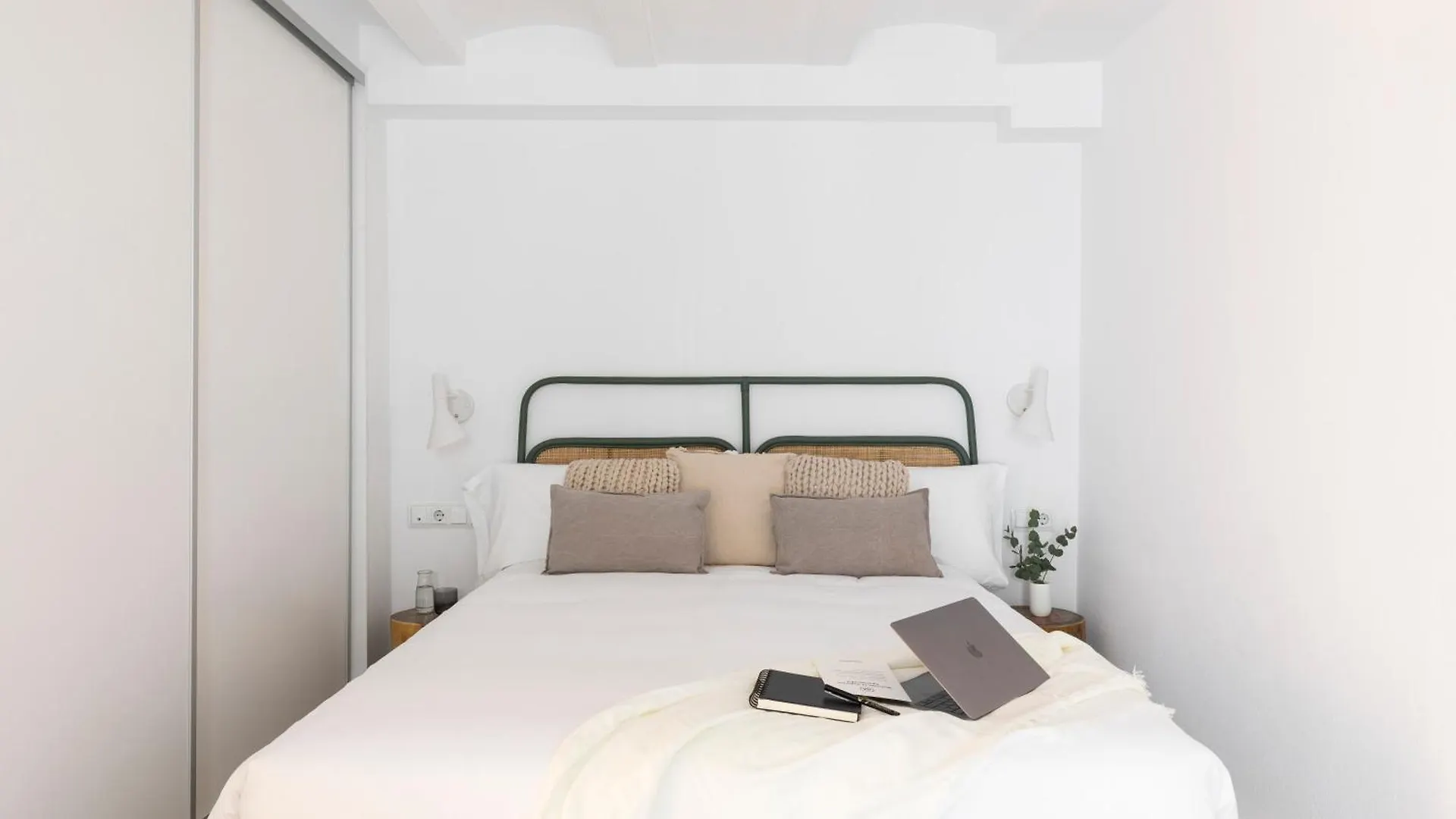 Aspasios Verdi Apartments Barcelona 0*,  Spanje