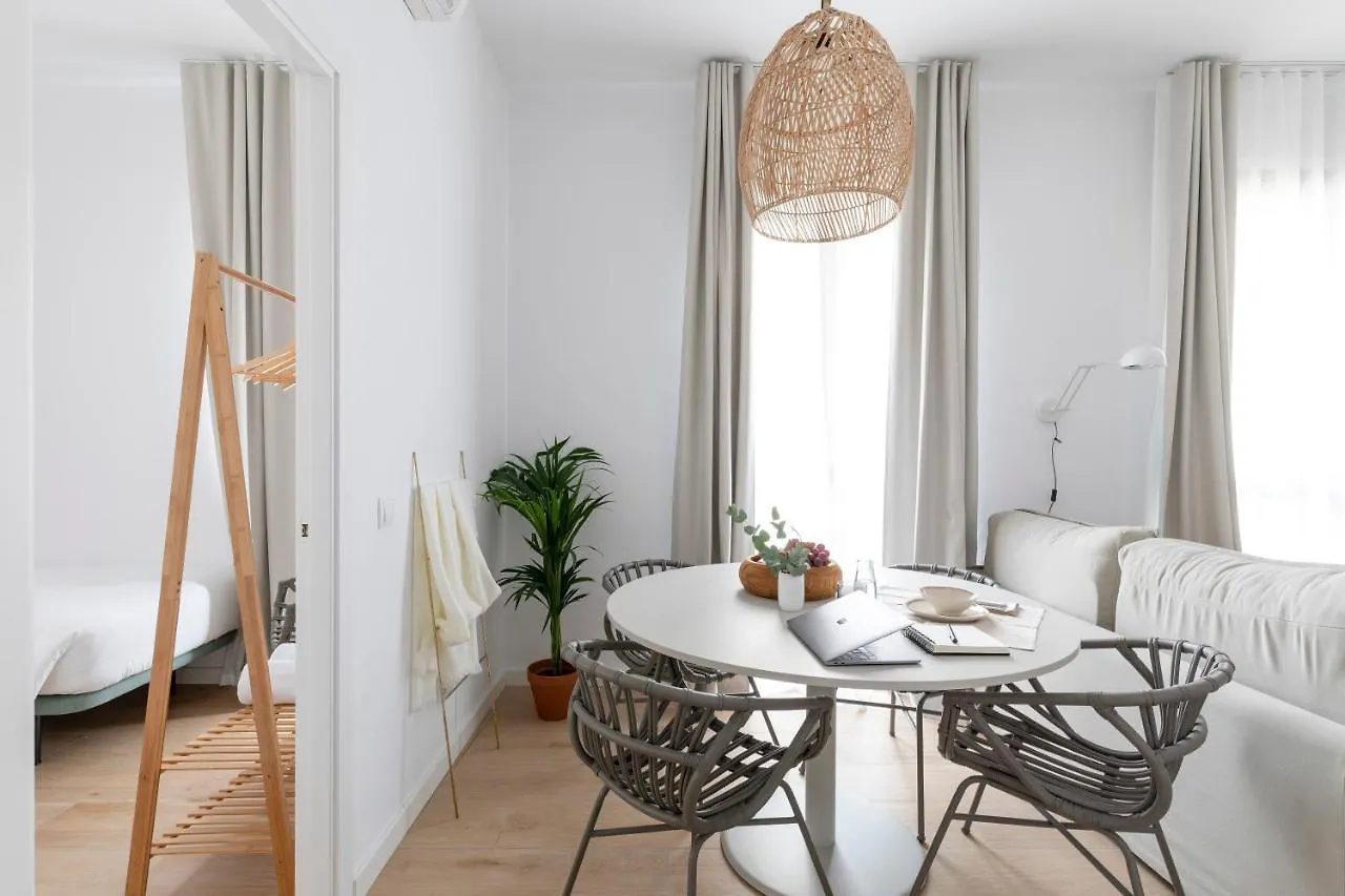 Aspasios Verdi Apartments Барселона Испания