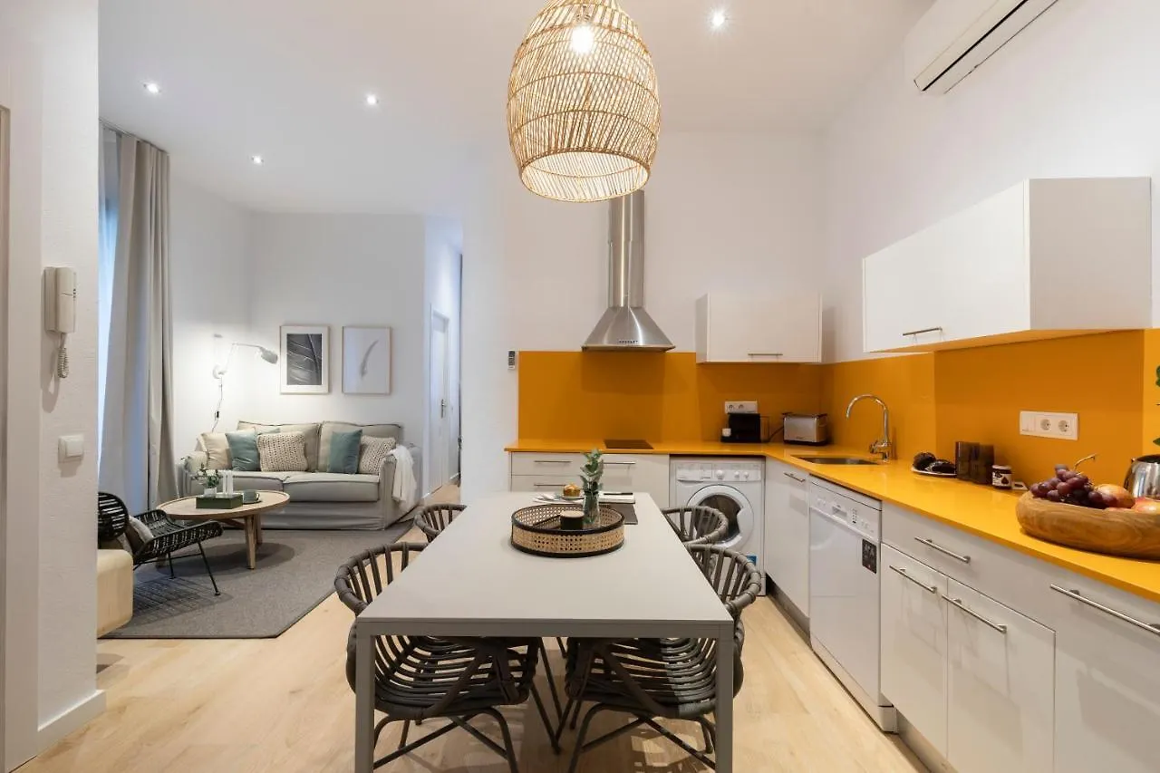 Aspasios Verdi Apartments Барселона Испания